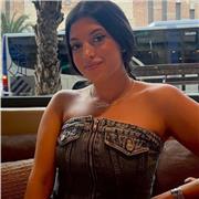 Profesora de primaria de: Inglés, lengua castellana y Valenciano. Tengo más de 3 años de experiencia dando clases a alumnos. Aprobados garantizados